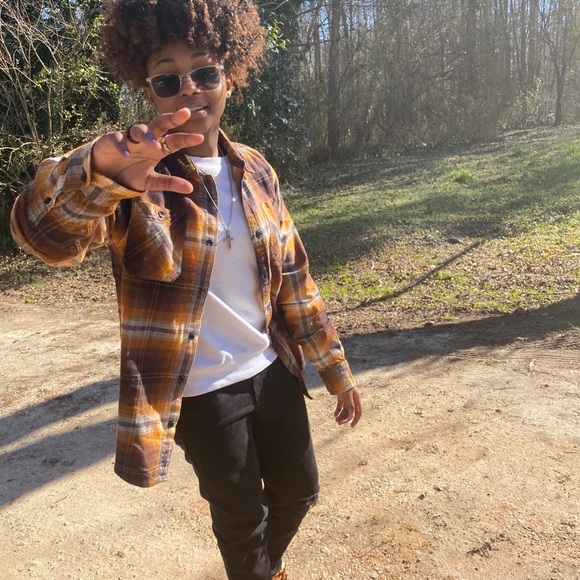 Meet your Posher, Katrina - Picture 2 of 6